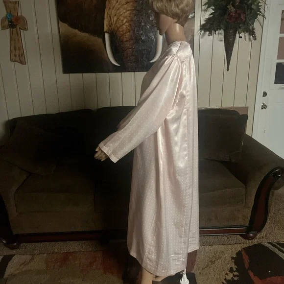 Vintage~ Christian Dior ~Size Large Pink Elegant Nightgown